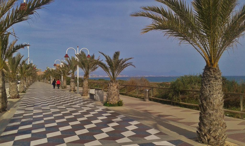 Apartament Playa Arenales Leilighet Arenales del Sol Eksteriør bilde